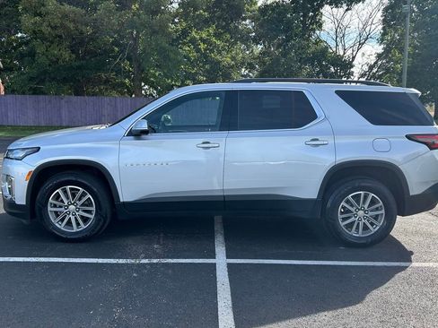 Used 2022 Chevrolet Traverse LT image 4