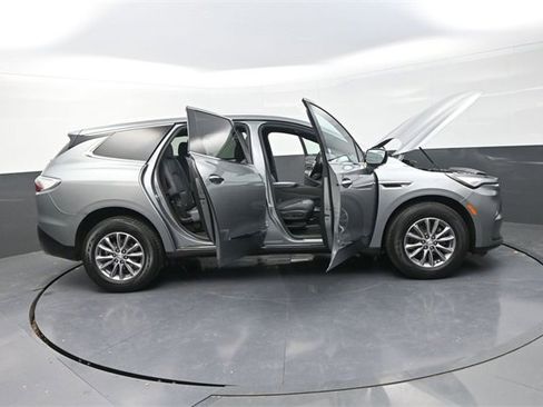 Used 2024 Buick Enclave Premium image 42