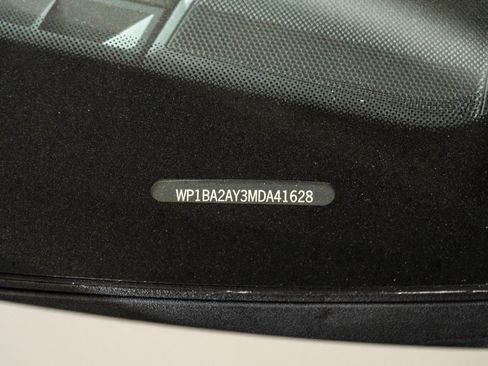 Certified 2021 Porsche Cayenne Coupe AWD/4WD image 28
