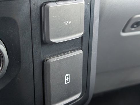 Used 2023 Ford F150 XLT image 23