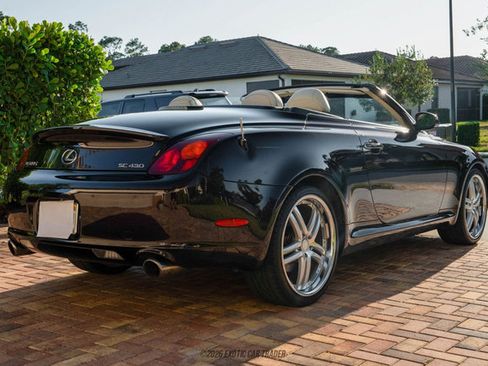 Used 2003 Lexus SC 430 Convertible image 8