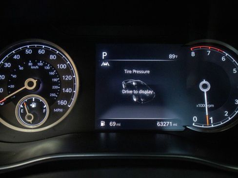 Used 2022 Genesis G70 2.0T image 16