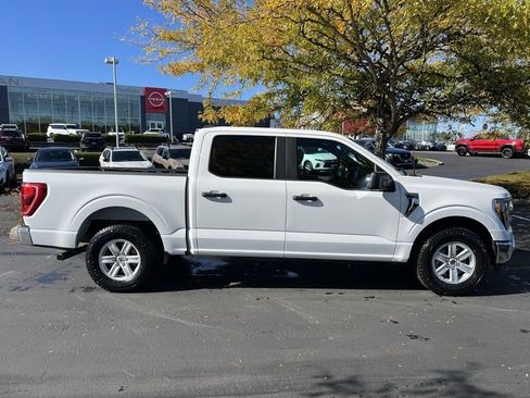 Used 2023 Ford F150 XLT image 2