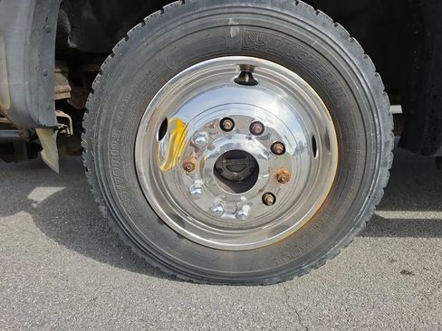 Used 2012 Ford F550 4x4 Regular Cab Super Duty image 10