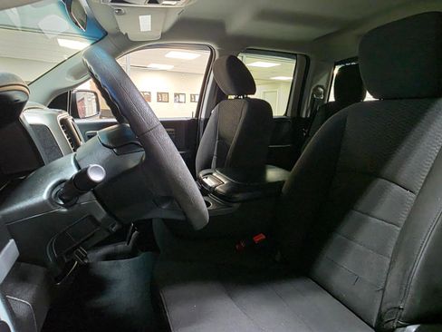 Used 2020 RAM 1500 Classic Warlock AWD/4WD image 15