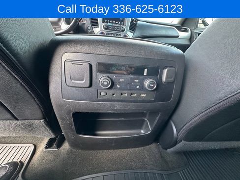 Used 2018 GMC Yukon XL SLT w/ Open Road Package AWD/4WD image 25