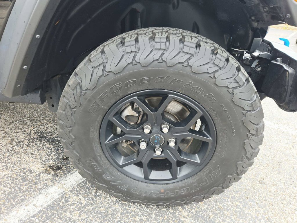 Used 2024 Jeep Wrangler Unlimited AWD/4WD image 17