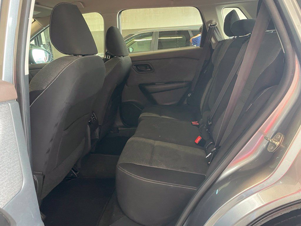 Certified 2021 Nissan Rogue S FWD image 16