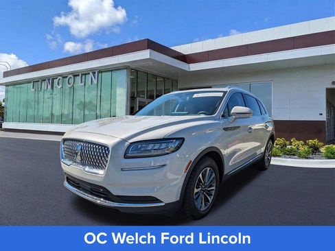 Used 2023 Lincoln Nautilus Reserve image 9