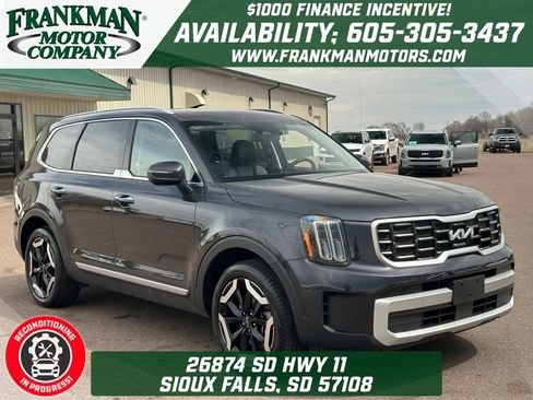 Used 2025 Kia Telluride S image 1