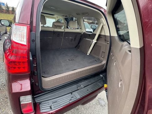 Used 2013 Lexus GX 460 Base AWD 4dr SUV image 25