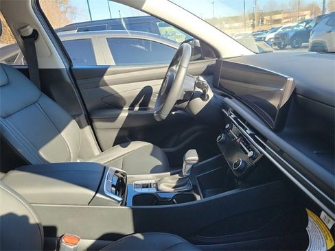 Used 2025 Hyundai Tucson SEL image 10