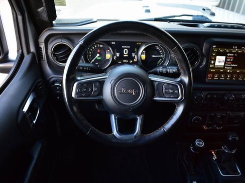 Used 2022 Jeep Wrangler Unlimited Sahara image 41