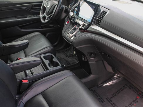 Certified 2023 Honda Odyssey Sport image 17