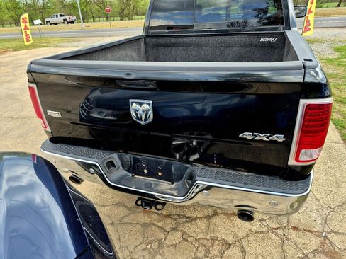 Used 2018 RAM 1500 Laramie w/ Convenience Group image 6