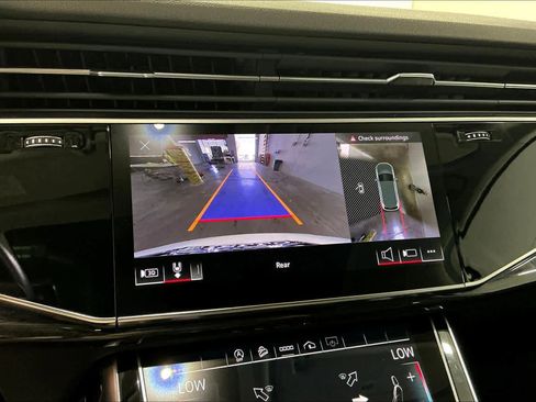 Used 2022 Audi Q7 Premium Plus w/ Premium Plus Package image 23