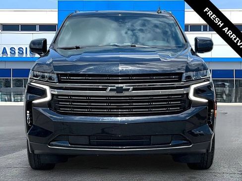 Used 2021 Chevrolet Suburban RST AWD/4WD image 17