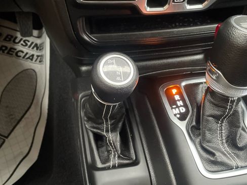 Used 2023 Jeep Wrangler Sahara image 30