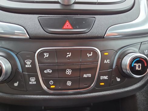 Used 2021 Chevrolet Equinox Premier AWD/4WD image 28