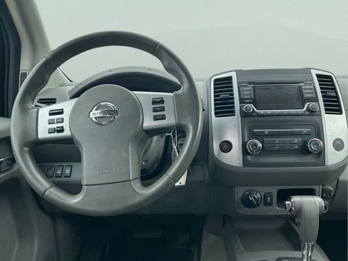 Used 2017 Nissan Frontier SV image 11