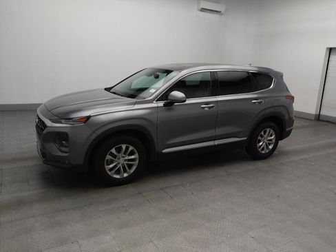 Used 2019 Hyundai Santa Fe SEL w/ Cargo Package FWD image 2