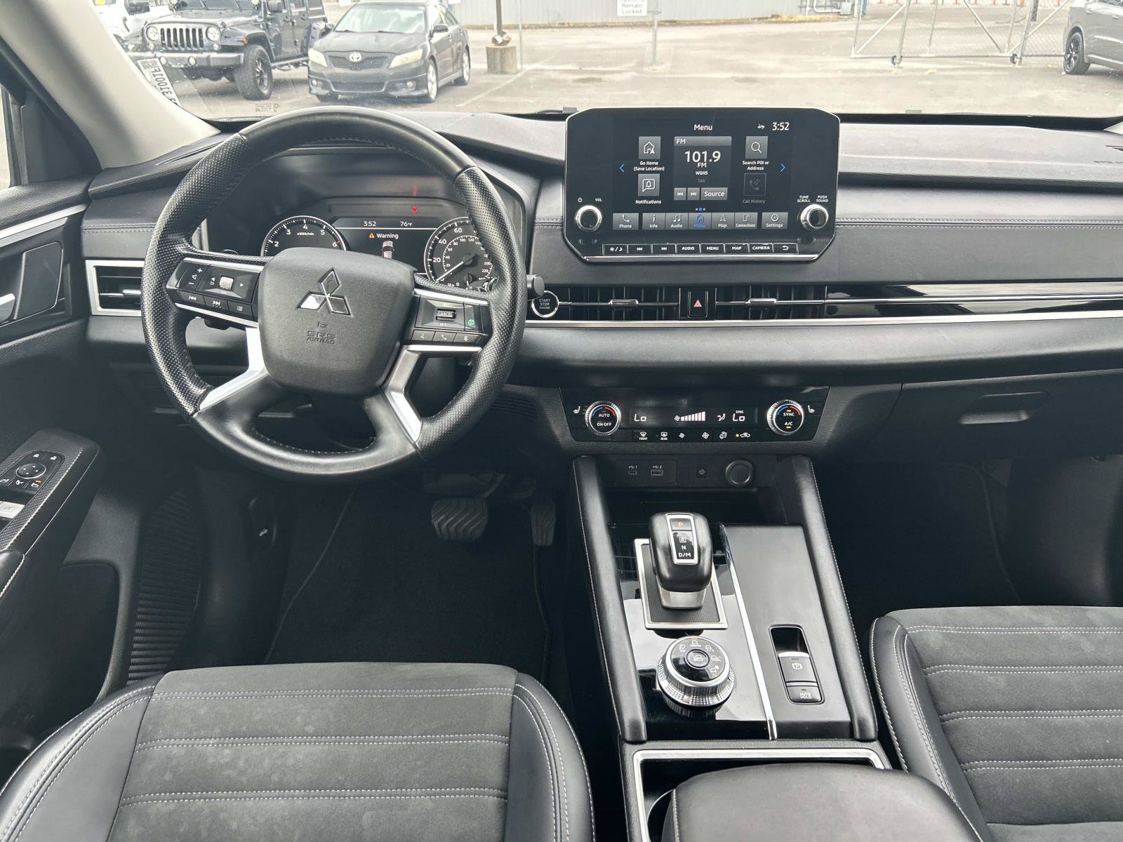 Used 2024 Mitsubishi Outlander SE FWD image 22