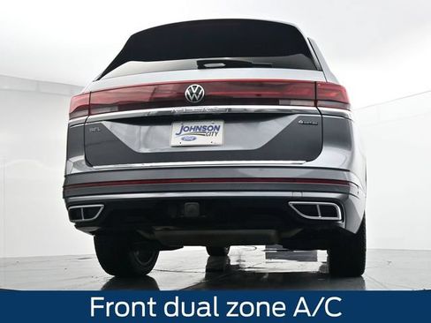 Used 2024 Volkswagen Atlas SEL Premium R-Line AWD/4WD image 30