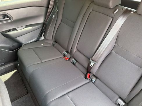 Used 2025 Nissan Rogue S AWD/4WD image 12