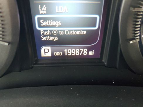 Used 2019 Toyota Sienna LE image 23