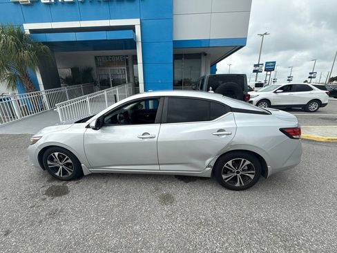 Used 2021 Nissan Sentra SV FWD image 12