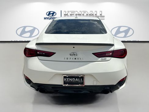 Used 2020 INFINITI Q60 3.0t Luxe w/ Cargo Package RWD image 5