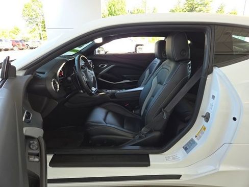 Used 2019 Chevrolet Camaro SS RWD image 15
