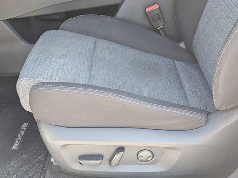 Used 2023 Nissan Rogue SV FWD image 28