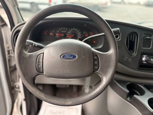 Used 2008 Ford E-250 and Econoline 250 image 15