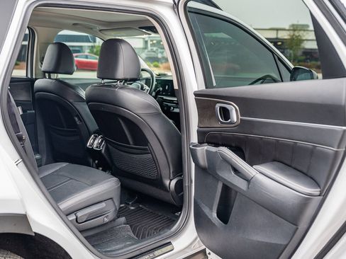Certified 2024 Kia Sorento SX image 11