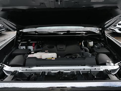 Used 2022 Toyota Tundra Platinum RWD image 30