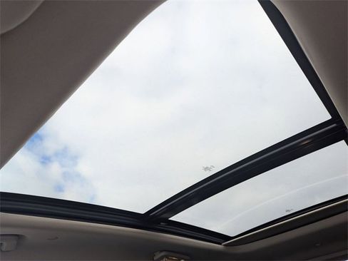 Certified 2023 Lincoln Nautilus Reserve w/ Monochromatic Package image 13