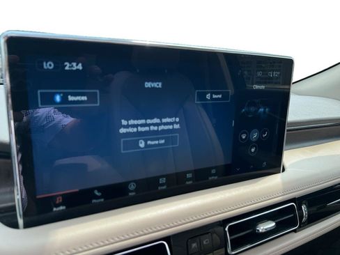 Certified 2023 Lincoln Nautilus Reserve AWD/4WD image 13