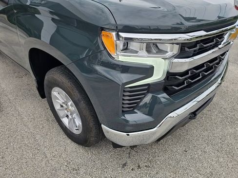 Used 2025 Chevrolet Silverado 1500 LT AWD/4WD image 11