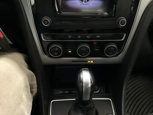 Used 2017 Volkswagen Passat 1.8T S FWD image 14