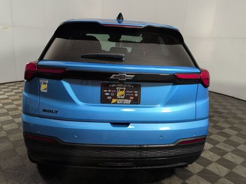 New 2027 Chevrolet Bolt LT FWD image 5