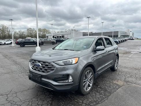 Certified 2022 Ford Edge Titanium image 4
