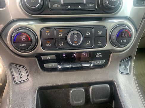 Used 2020 Chevrolet Tahoe LT w/ Luxury Package RWD image 22