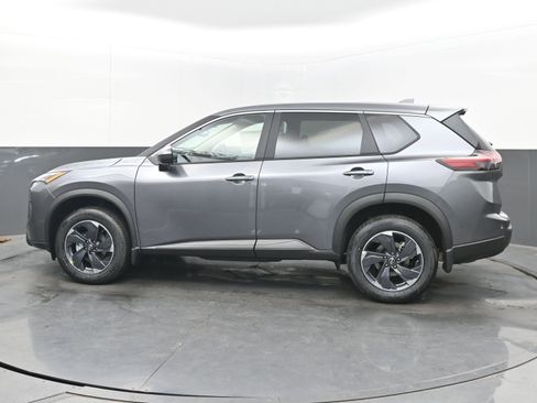 New 2026 Nissan Rogue SV image 5