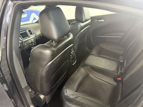 Used 2021 Dodge Charger SXT w/ Leather Interior Group image 21