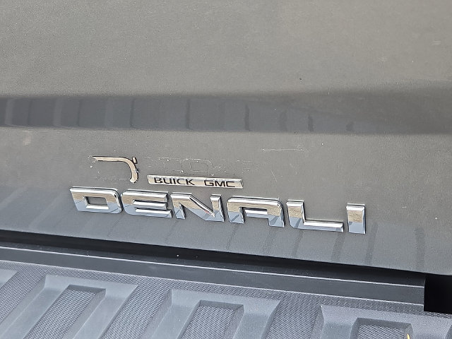 Used 2017 GMC Sierra 1500 Denali w/ Denali Ultimate Package AWD/4WD image 32