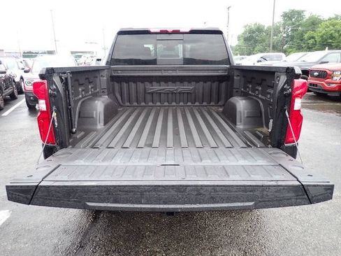 Used 2022 Chevrolet Silverado 1500 ZR2 AWD/4WD image 8