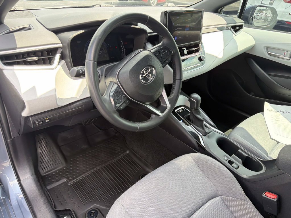 Used 2026 Toyota Corolla SE FWD image 22