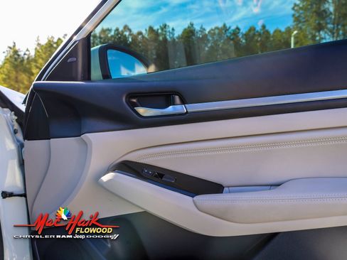 Used 2021 Nissan Altima 2.5 SV image 14