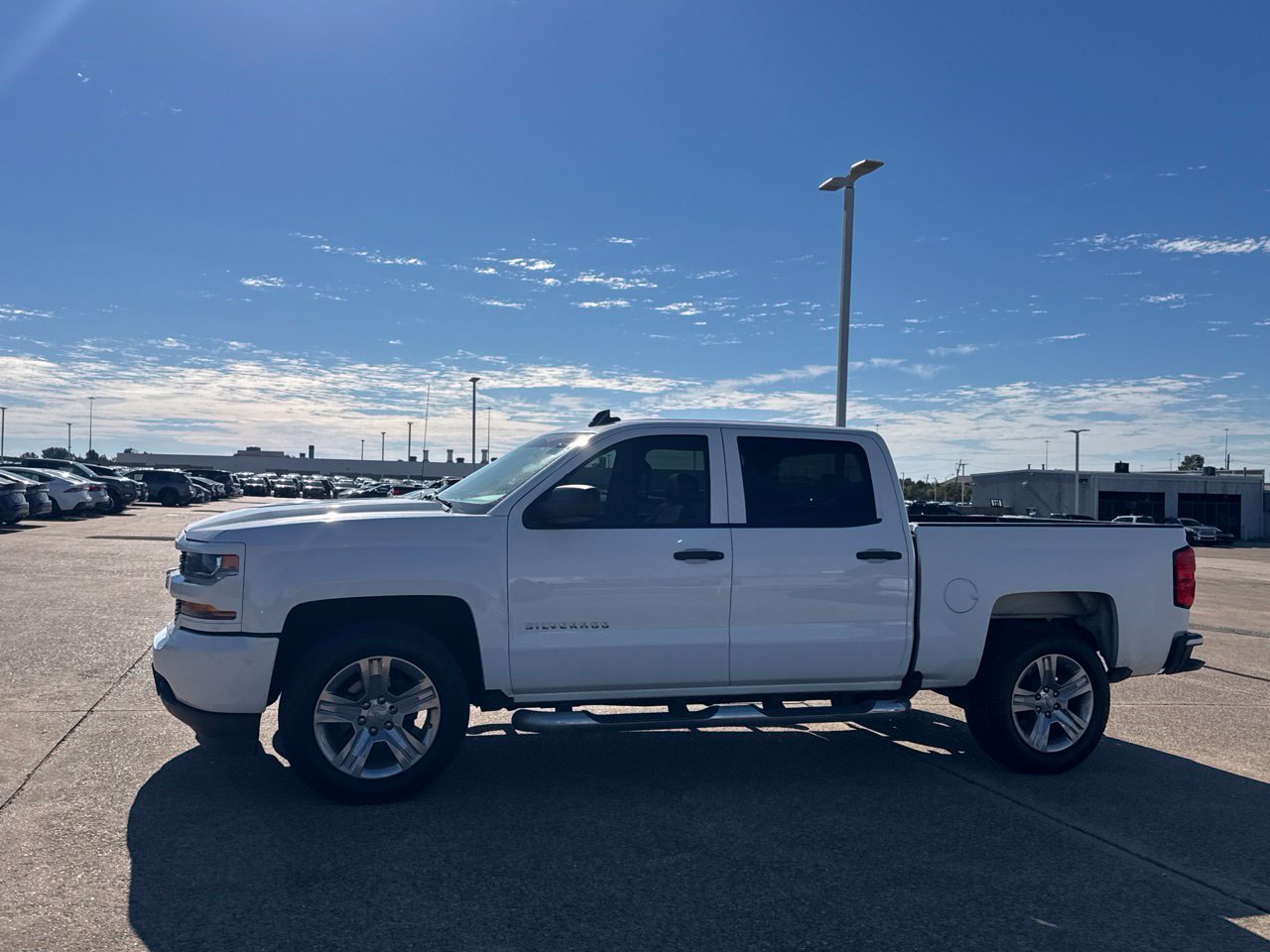 Used 2018 Chevrolet Silverado 1500 Custom w/ Custom Convenience Package RWD image 14